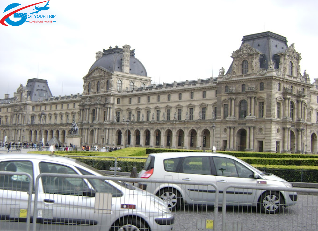 Louvre Museum